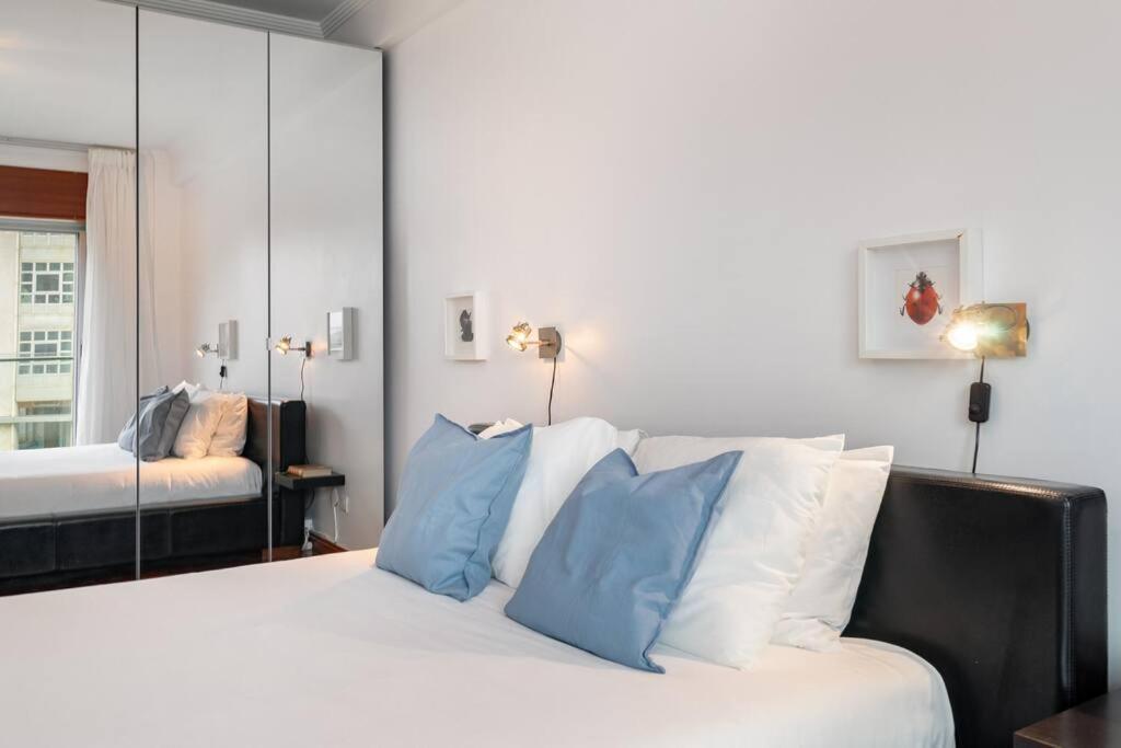 Ocean Front 2bed Luxury W/ Elevator Parking Wi-fi Apartment Matosinhos (Porto)