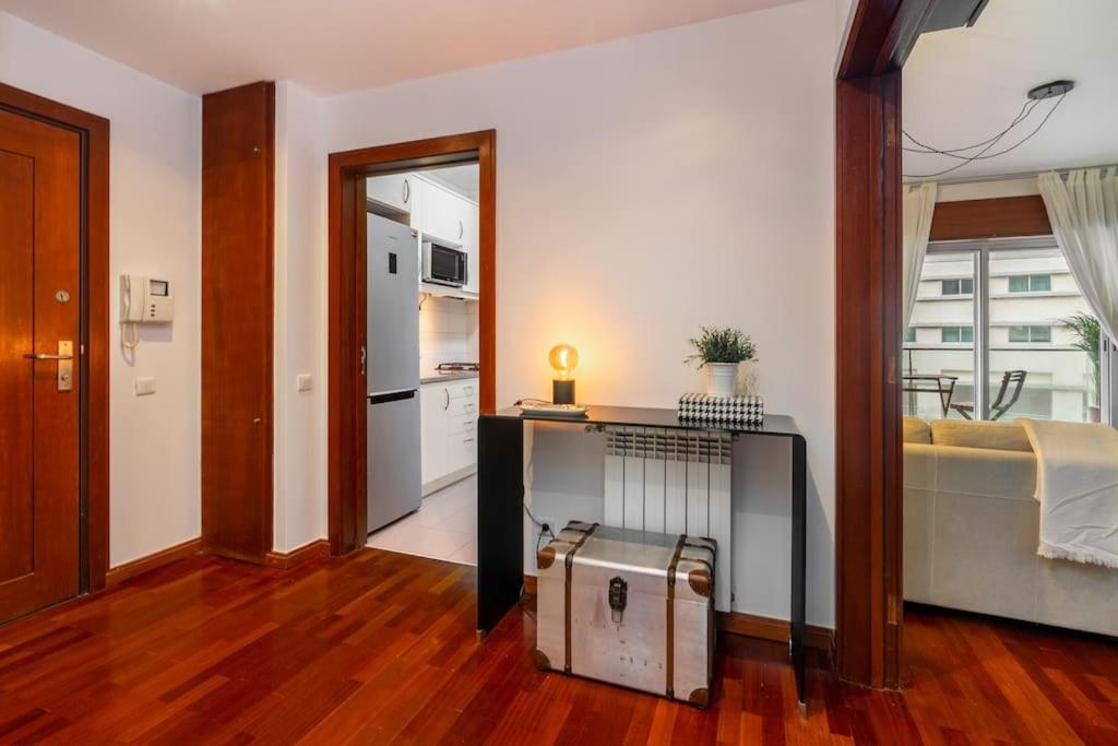 Ocean Front 2bed Luxury W/ Elevator Parking Wi-fi Apartment