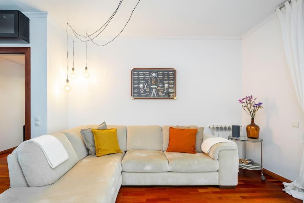Ocean Front 2bed Luxury W/ Elevator Parking Wi-fi Matosinhos (Porto)