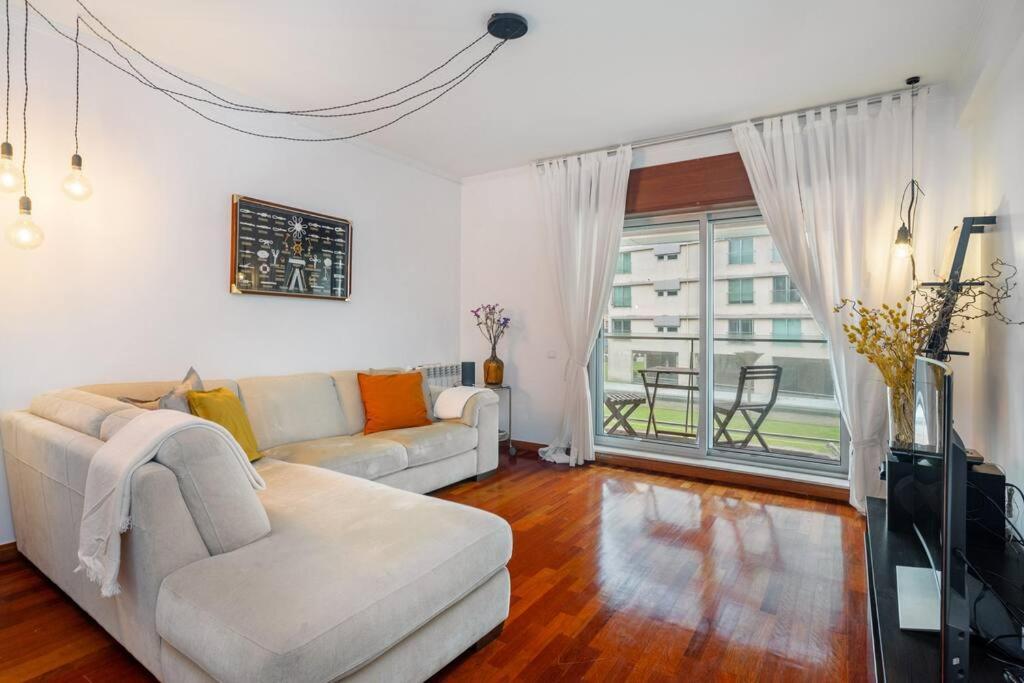 Ocean Front 2bed Luxury W/ Elevator Parking Wi-fi * Matosinhos (Porto)