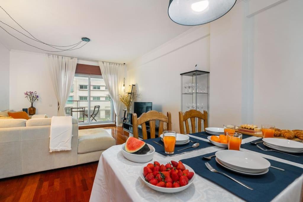 Ocean Front 2bed Luxury W/ Elevator Parking Wi-fi